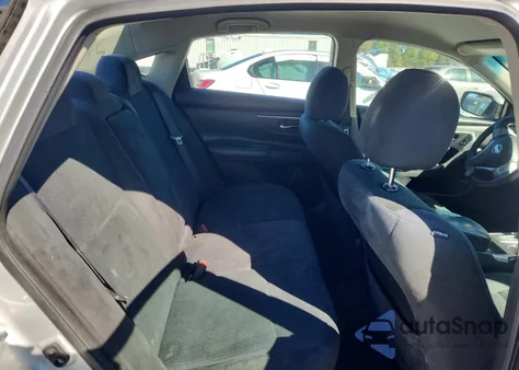 2015 Nissan Altima 2.5 z USA, uszkodzony, nr VIN 1N4AL3AP0FC457834